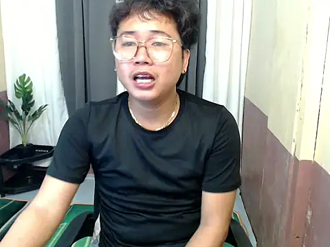 Soctober online show from April 14, 3:40 pm