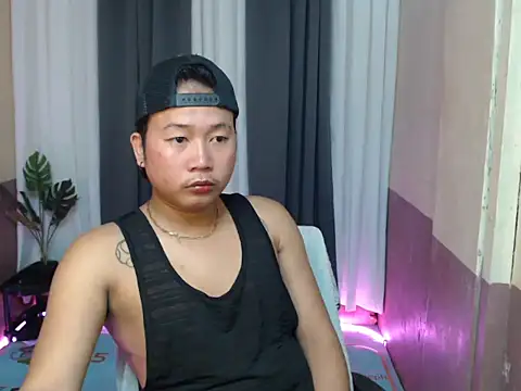 Soctober online show from April 18, 1:59 pm