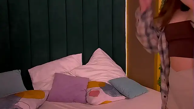 Ness Gentry online show from April 18, 4:38 am