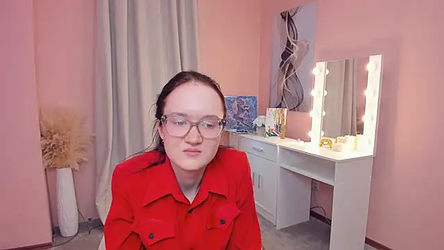 ErmaCurlis online show from April 13, 9:37 am