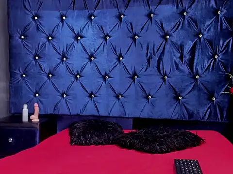 AntonelaSandoval online show from April 11, 7:07 pm