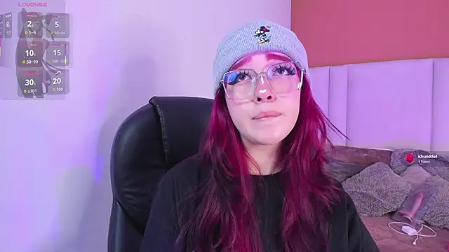 Leah cherry online show from April 28, 9:42 pm