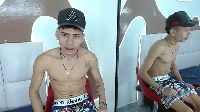 Skinny cute Alyer online show from April 13, 3:01 am