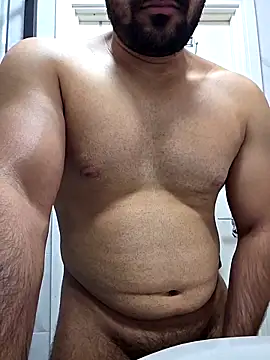 Snapshot of massivecumerr chatting on May 8, 12:16 am massivecumerr online show from May 8, 12:16 am