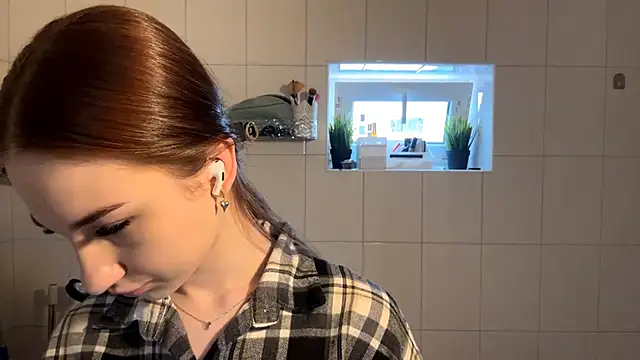 Showcntry online show from April 13, 4:18 am