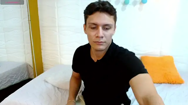 Zayn clausen online show from April 16, 9:39 pm