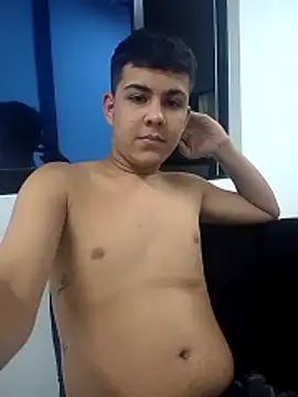 Snapshot of Jacobb_hott96 chatting on April 20, 5:32 am Jacobb hott96 online show from April 20, 5:32 am