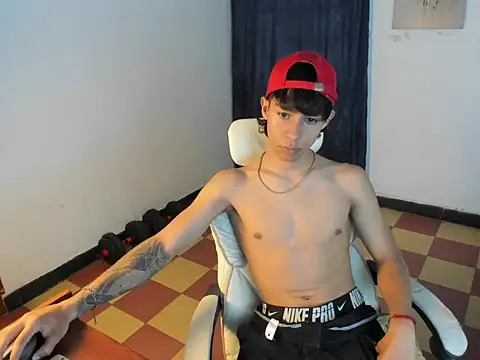 orrduz06 online show from April 12, 1:43 am