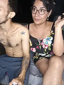 zamara and erik online show from April 18, 2:37 am