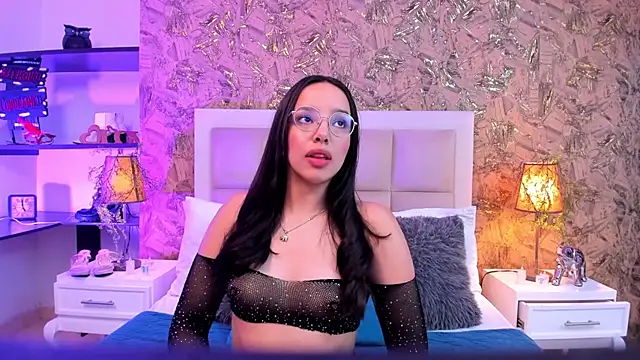 ValkyriaSteel online show from April 13, 7:19 pm