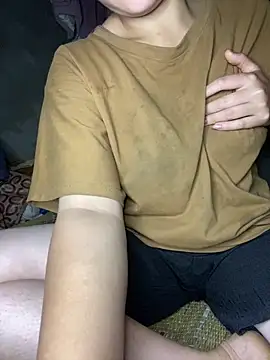 MisuSmile online show from April 14, 11:44 pm