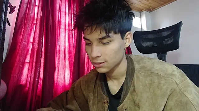 Snapshot of Marck-Pro chatting on July 12, 4:31 pm Marck-Pro online show from July 12, 4:31 pm