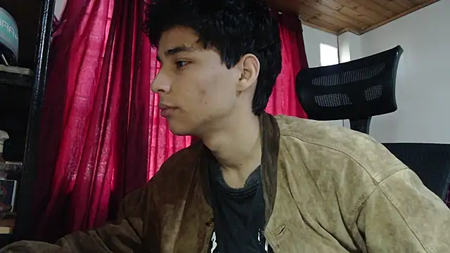 Snapshot of Marck-Pro chatting on July 20, 12:40 pm Marck-Pro online show from July 20, 12:40 pm