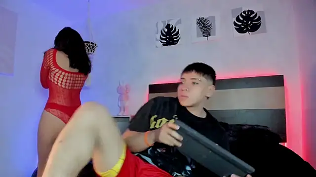 kai lana online show from April 17, 2:36 am