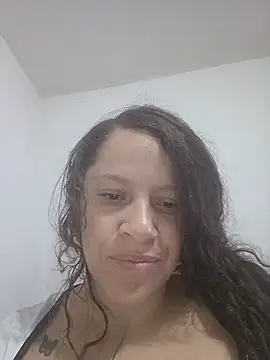 angelplu online show from May 9, 1:44 am