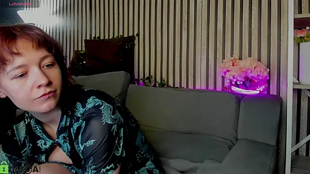 Ricki Bloom online show from April 16, 9:21 am