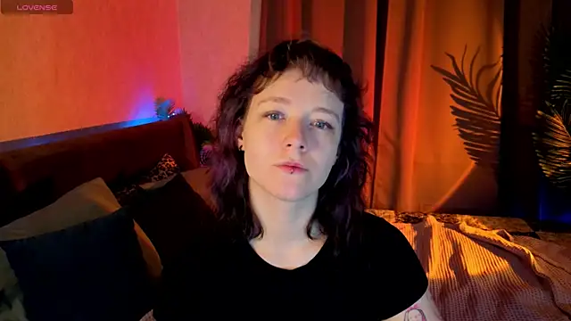 Snapshot of Ricki_Bloom chatting on July 2, 1:16 am Ricki Bloom online show from July 2, 1:16 am