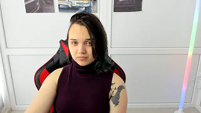 Snapshot of Caroline_cutte chatting on May 13, 6:44 am Caroline cutte online show from May 13, 6:44 am