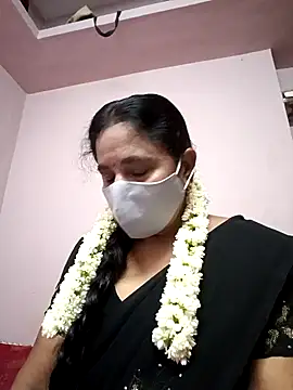 Tamilaunty35 online show from May 6, 5:07 pm