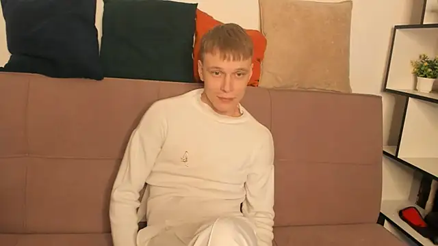 TwinkWhite online show from April 13, 9:09 pm