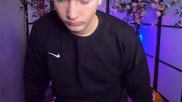 ZackVibe online show from April 20, 6:49 am