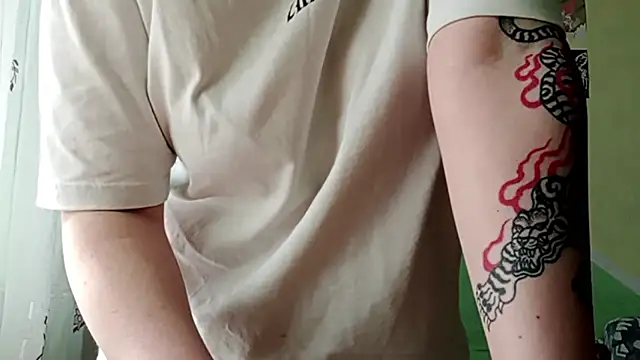 HalcyonHugX online show from April 15, 10:55 am