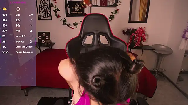 milu1220  online show from April 14, 4:02 pm