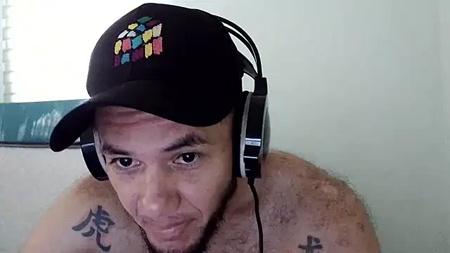 andrew 1520 online show from April 16, 12:50 pm