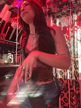 juicybootyquinn online show from April 11, 1:32 am