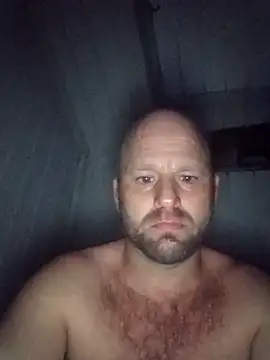 awagner1983 online show from April 30, 7:36 am