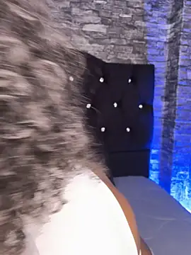 Morena-fire online show from April 14, 7:09 pm