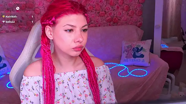 PinkyTrix online show from April 15, 12:45 pm