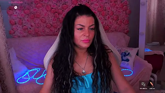 BlackFoxyyy online show from April 15, 5:36 am