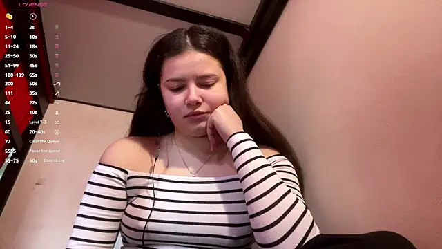 LonnaVandal online show from April 14, 10:54 am