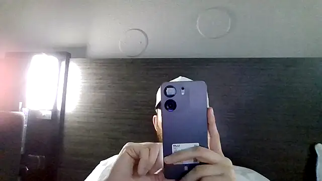 tallhungcloudzz online show from April 25, 5:54 am