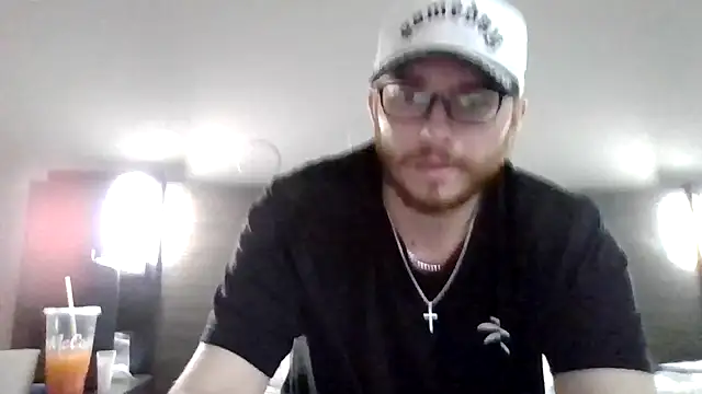 tallhungcloudzz online show from April 26, 1:47 am