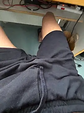 NotEEGamer online show from April 11, 2:32 pm