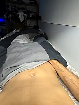 NotEEGamer online show from April 15, 3:57 am