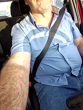 Snapshot of RogerSP50 chatting on May 28, 10:23 am RogerSP50 online show from May 28, 10:23 am