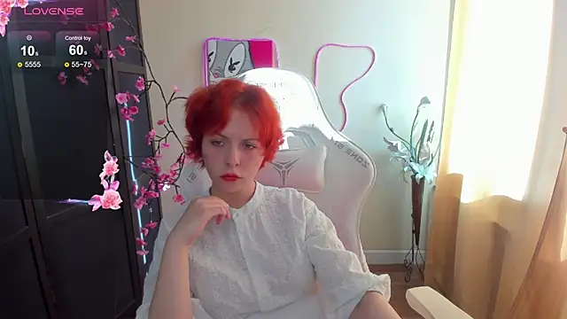 Snapshot of InfernoKitten chatting on June 6, 1:00 am InfernoKitten online show from June 6, 1:00 am