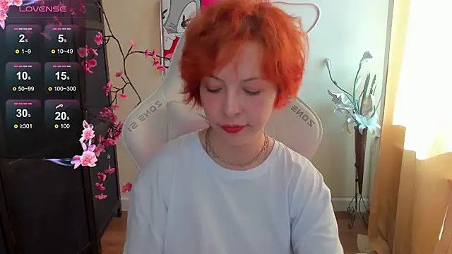 Snapshot of InfernoKitten chatting on June 9, 1:17 am InfernoKitten online show from June 9, 1:17 am