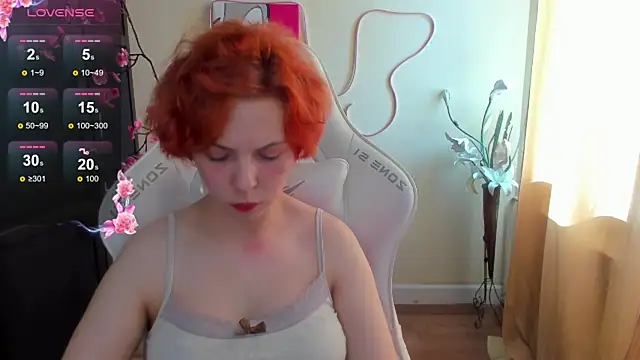 Snapshot of InfernoKitten chatting on June 10, 1:06 am InfernoKitten online show from June 10, 1:06 am