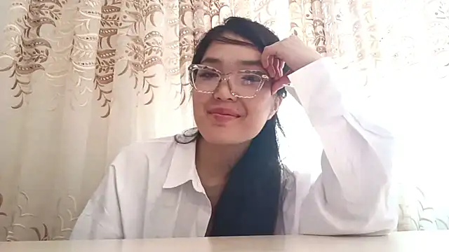 BrawnyDrip online show from May 8, 11:48 am