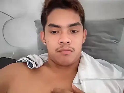 yourhotasian jhonpol16 online show from June 21, 12:46 am