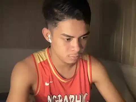 yourhotasian jhonpol16 online show from July 11, 11:13 am