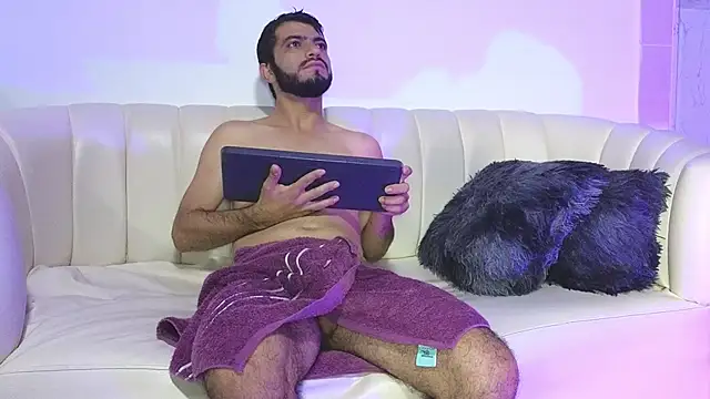 EmmanuelVoss online show from April 18, 7:58 pm