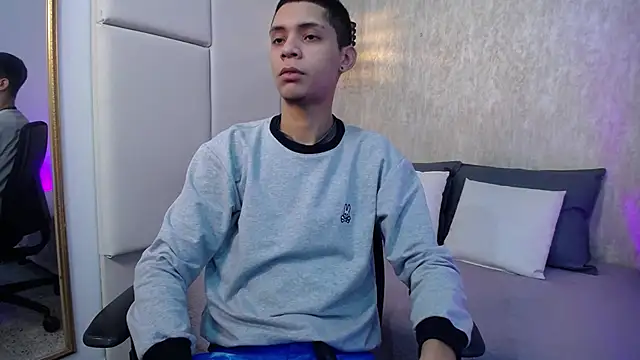 Axel marcus online show from April 14, 8:15 pm