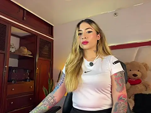 abbymodell1 online show from May 16, 11:46 pm