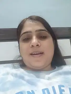 Snapshot of hot_katrina99 chatting on May 18, 9:26 am hot katrina99 online show from May 18, 9:26 am