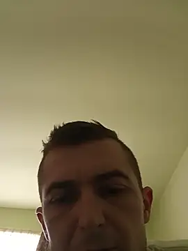 Snapshot of Mariofls chatting on June 3, 2:55 pm Mariofls online show from June 3, 2:55 pm